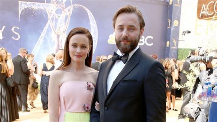 Alexis Bledel - Age, Family, Bio