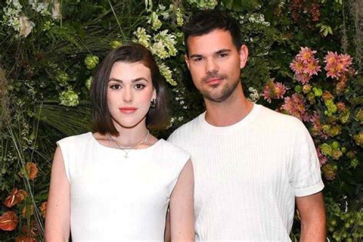 All about the relationship of the cutest couple Taylor Lautner and Tay Dome!