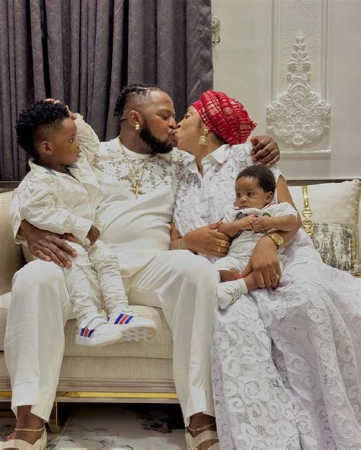 
Amarachi Igidimbah, an actress, and her husband have a baby boy. 