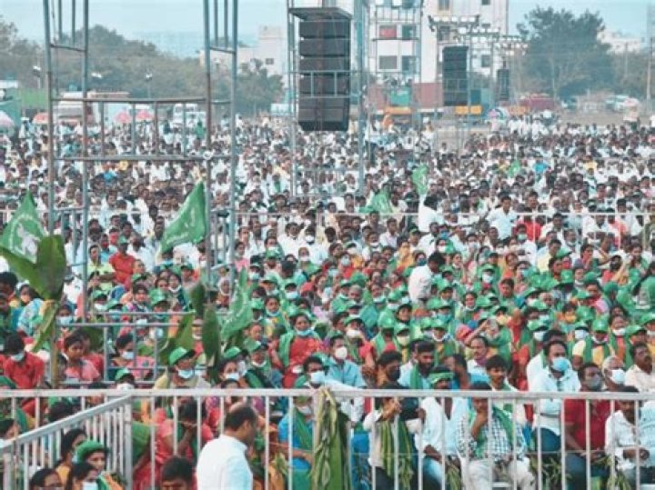 
Amaravati farmers launch Padyatra against trifurcation 