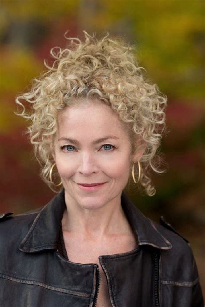 Amy Irving - Age, Family, Bio