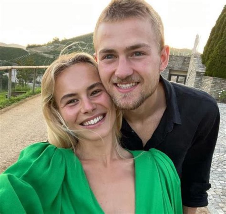 Annekee Molenaar Height, Weight, Net Worth, Age, Birthday, Wikipedia, Who, Instagram, Biography