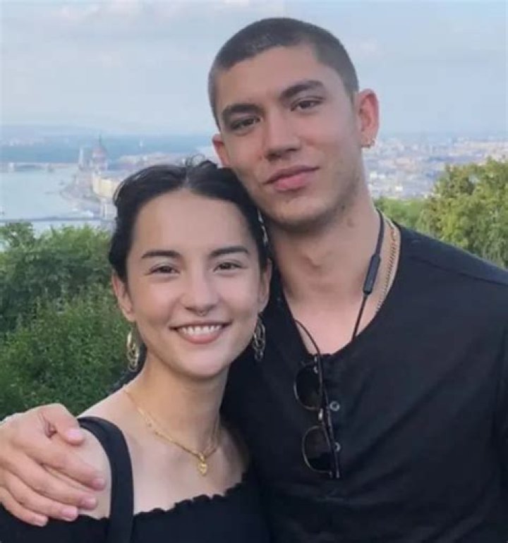 Archie Renaux - Age, Family, Bio