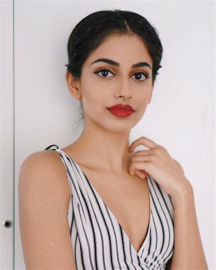 Banita Sandhu Height, Weight, Net Worth, Age, Birthday, Wikipedia, Who, Nationality, Biography