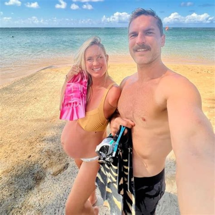 Bethany Hamilton - Age, Family, Bio