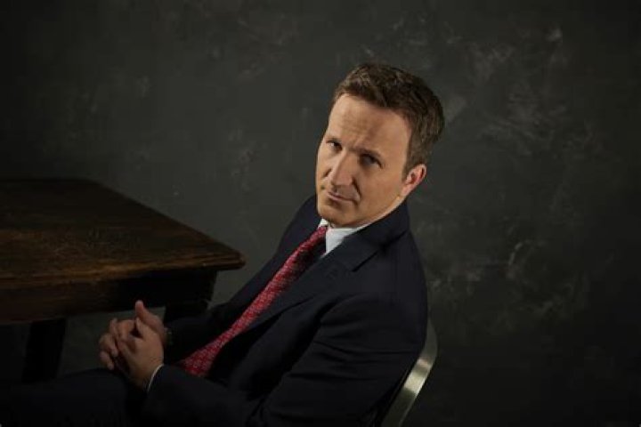 Breckin Meyer’s Height, Net Worth, Relationships, Family, Wiki