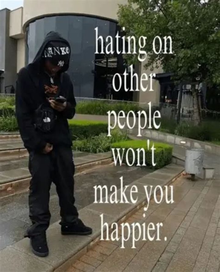 Brie Larson doesn’t hate white dudes, she just wishes they weren’t film critics