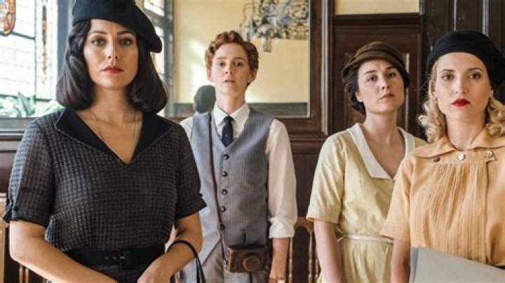 Cable Girls - Cast, Ages, Trivia