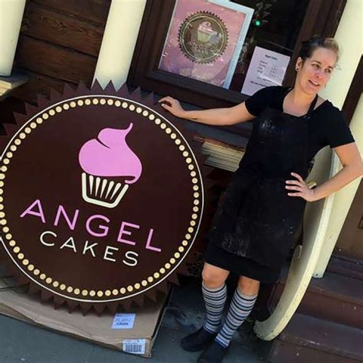
Calif. Bakery Owner Dies Days After Violent Attack in Broad Daylight 