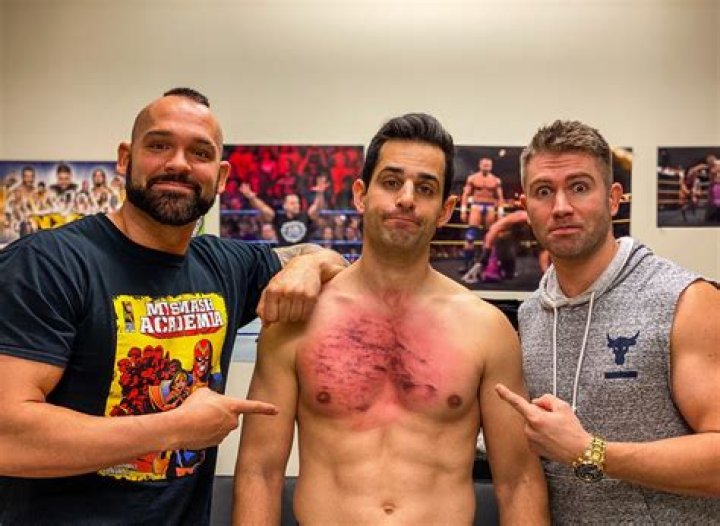 Chris Van Vliet - Age, Family, Bio