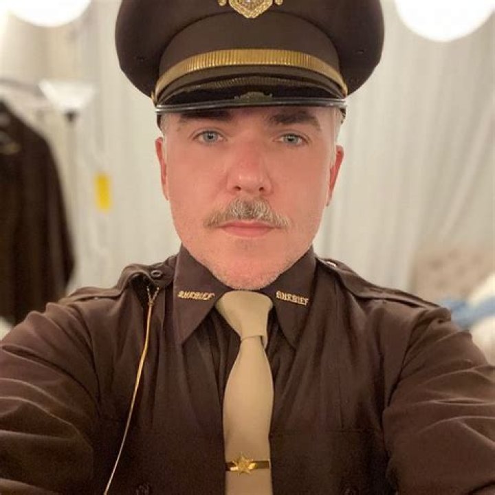 Cullen Moss Bio (Wiki) 