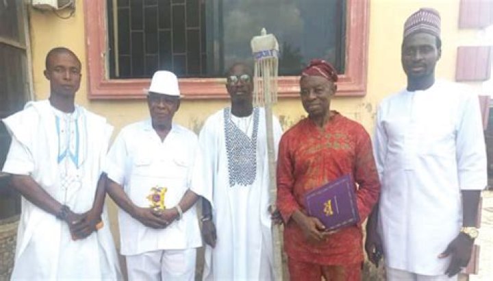 
Culture Enthusiast, Dotun Taylor Gives Late Fatai Rolling Dollar’s Family A Surprise 