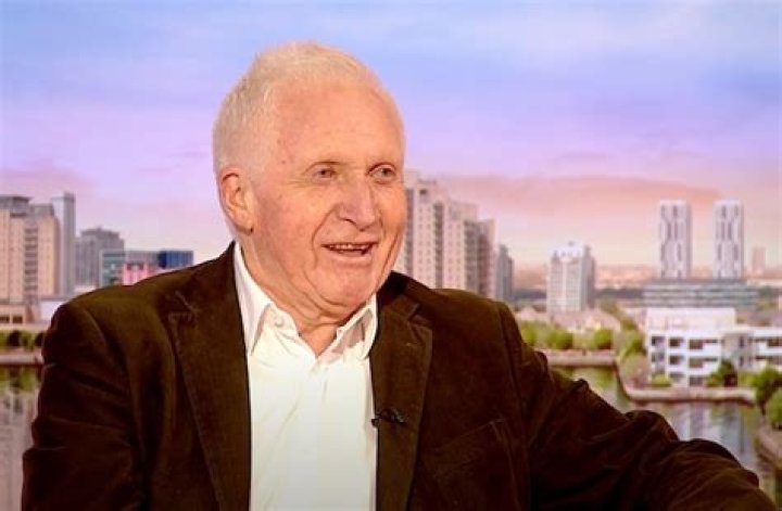 
David Dimbleby Height, Weight, Net Worth, Age, Birthday, Wikipedia, Who, Nationality, Biography 