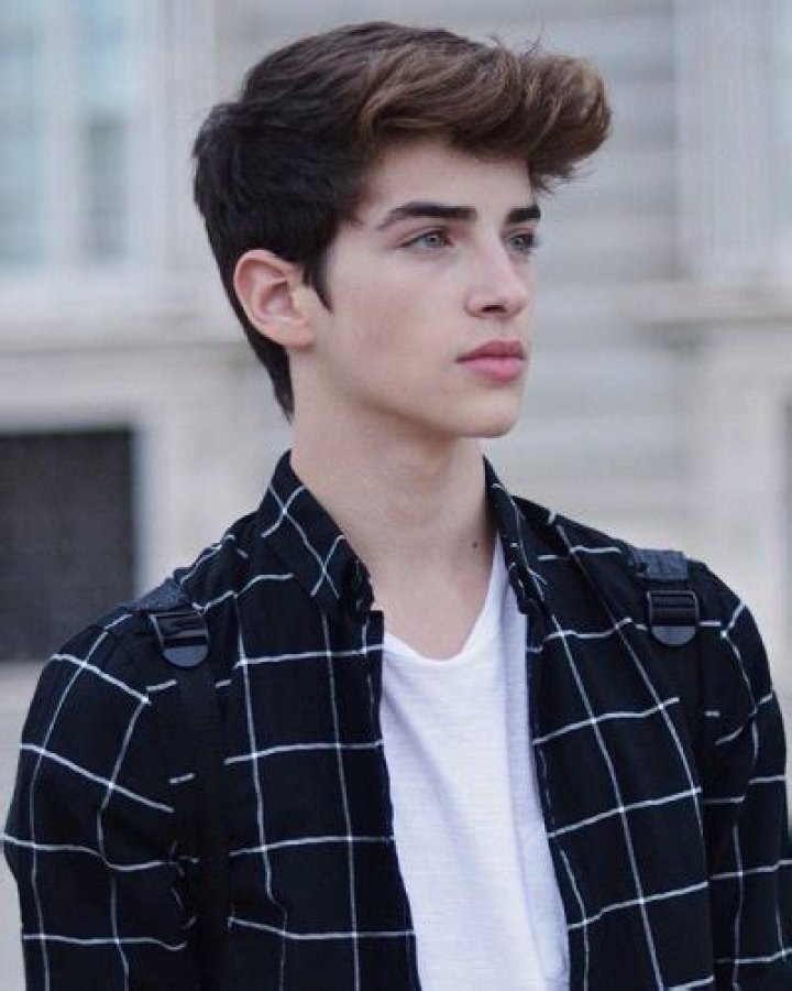 Does Rumored To Be Gay Manu Rios Has A Girlfriend? Here are Further Details About His Relationship Status