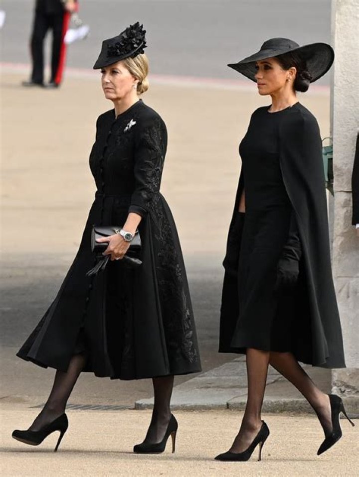 Duchess Meghan didn’t wear pantyhose, so now we have to debate ‘air stockings’