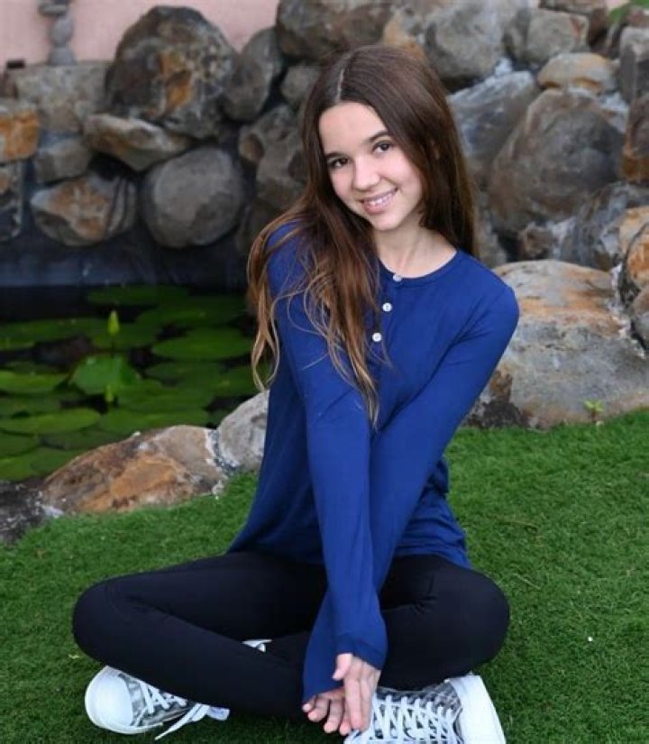 emberlee_official - Age, Family, Bio