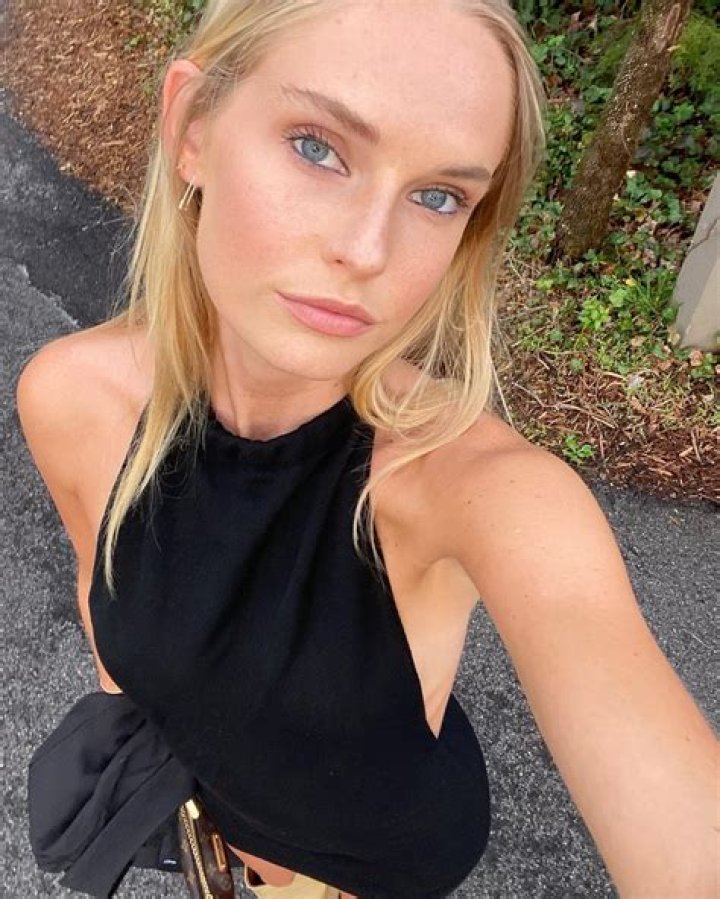 Emma DeLury - Age, Family, Bio