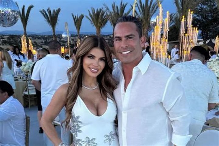 Engagement of Teresa Giudice and Luis “Louie” Ruelas could not be anymore perfect!