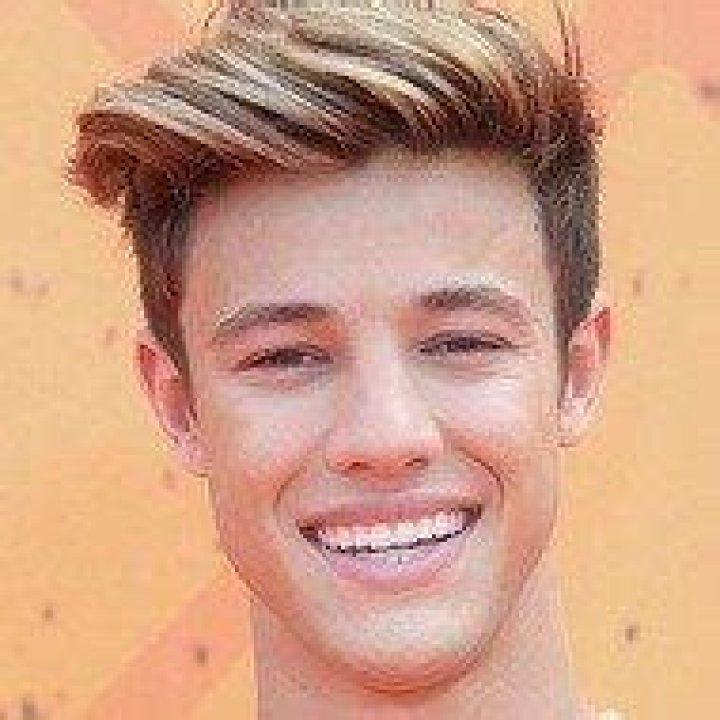 Famous Camerons | Famous Birthdays