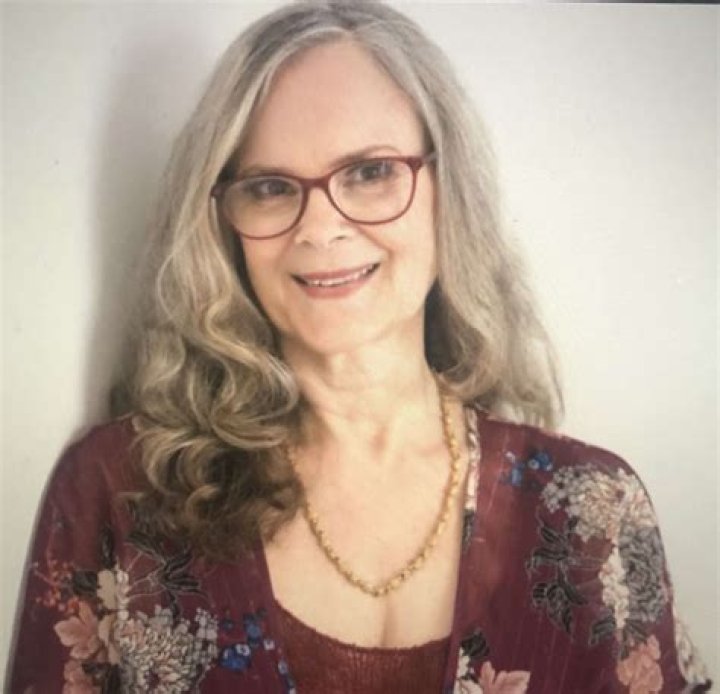 Frances Rae - Age, Family, Bio