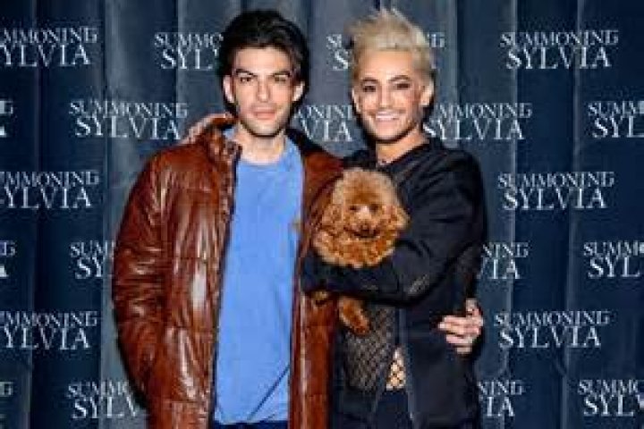 Hale Leon - Age, Family, Bio