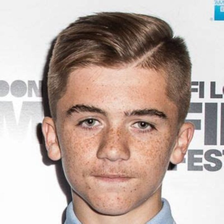 
Harvey Scrimshaw Wiki: How Old Is He? Young Actor Parents And Net Worth 