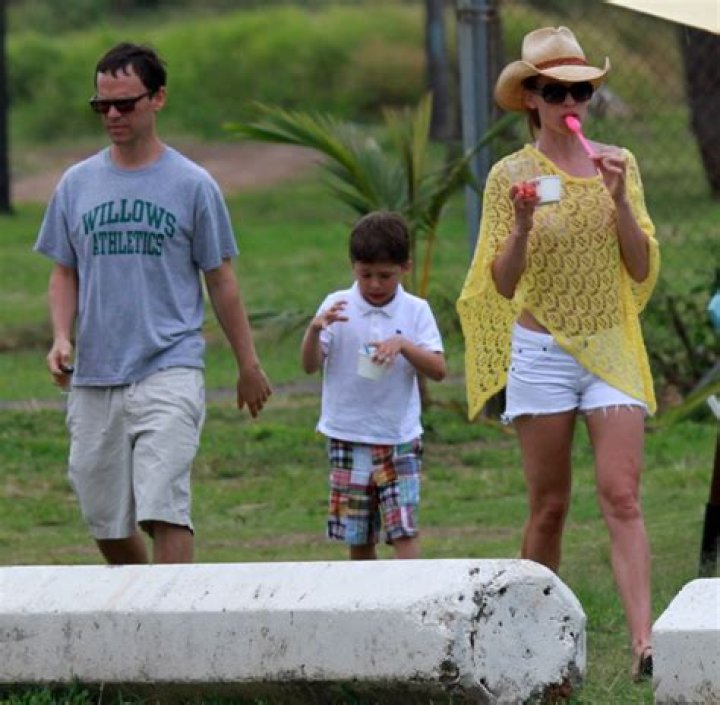 Hilary Swank splits with John Campisi, her boyfriend of 5-plus years