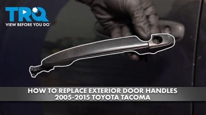 How much does it cost to replace a door handle on a car?