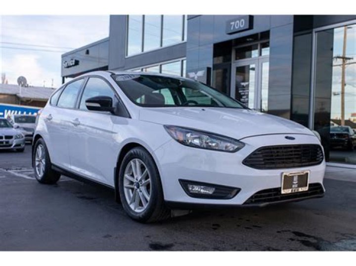 How much is a 2017 Ford Focus worth?