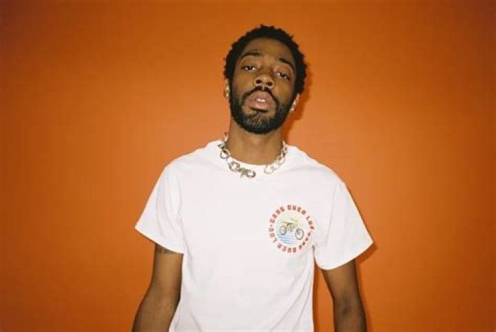 How old is Brent Faiyaz?