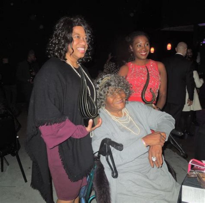 Irma P. Hall - Age, Family, Bio