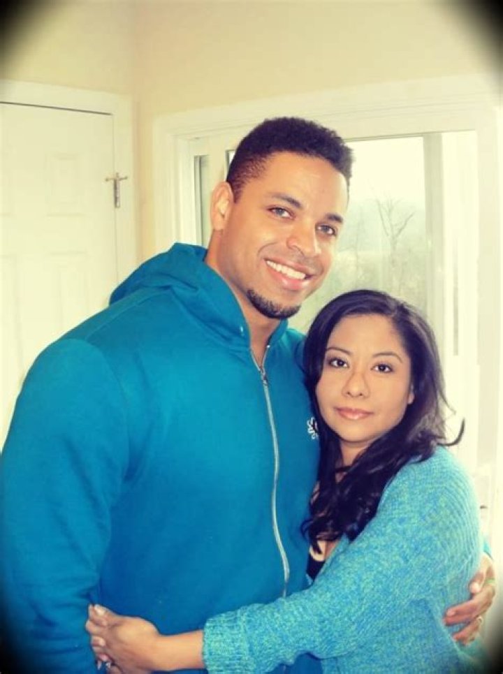 Is Keith Hodge Married to Wife? Or Dating a Girlfriend? 3 kids.