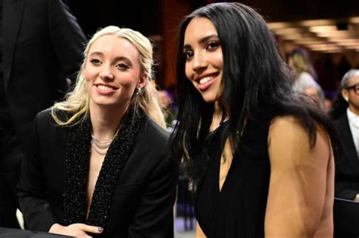 Is Paige Vanzant a lesbian?