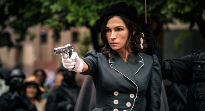 Jessica Rothe Bio (Wiki) 