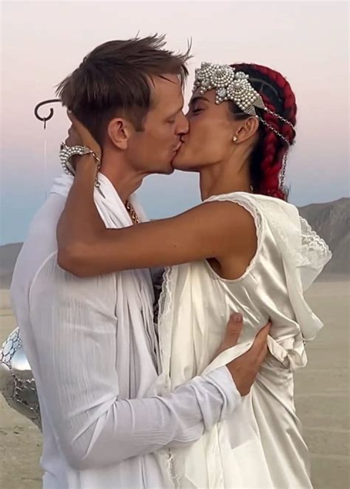 Joel Kinnaman engagement with Kelly Gale! Know about the engagement ring, relationship, and net worth of Joel
