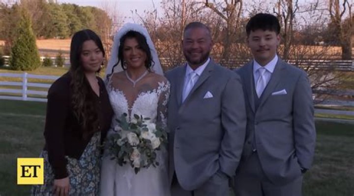 Jon Gosselin and girlfriend Collen Conrad have ended their 7 year long relationship!