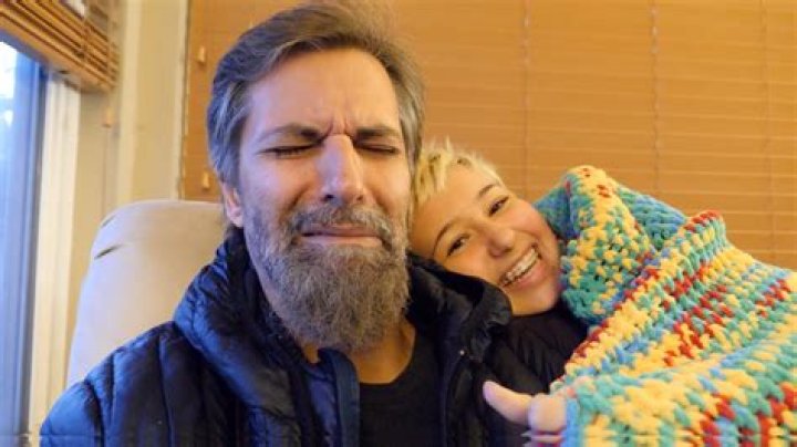 Josh Darnit - Age, Family, Bio