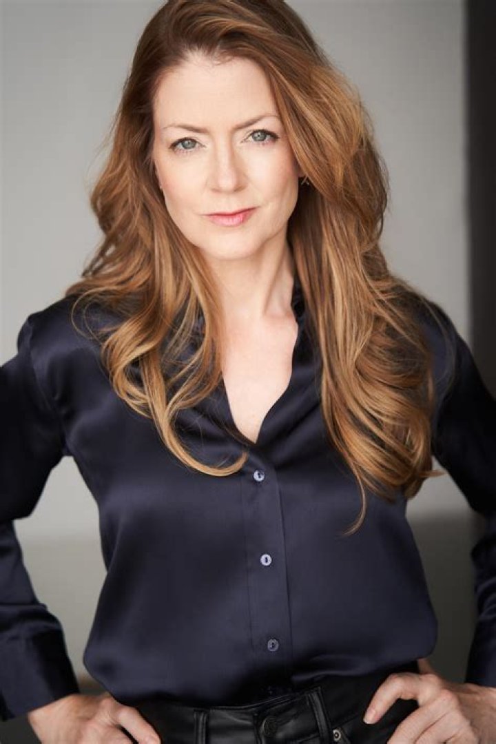 Juliana Dever - Age, Family, Bio