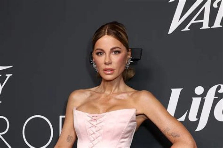 Kate Beckinsale is too good in bed to cook