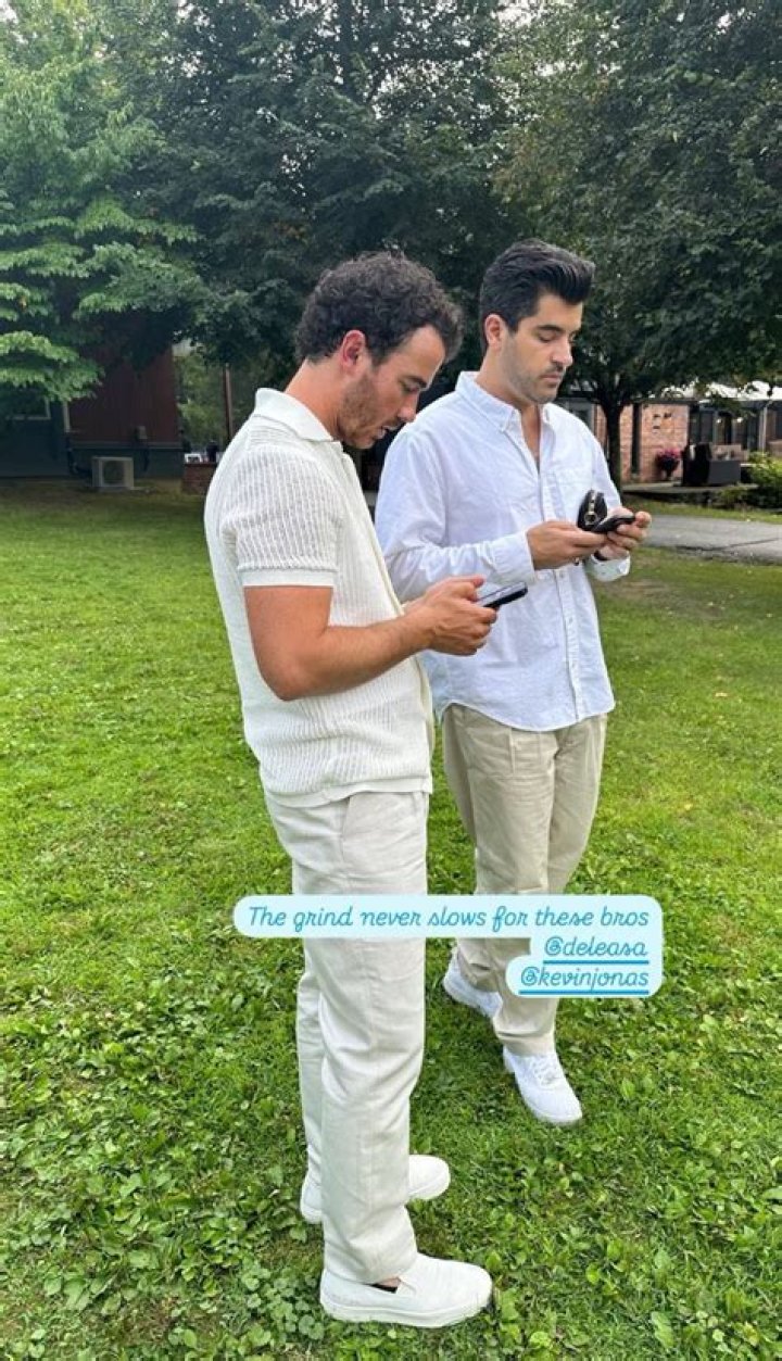 Kathleen Deleasa - Age, Family, Bio