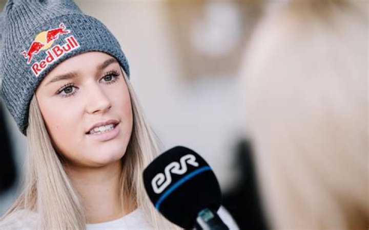 
Kelly Sildaru Height, Weight, Net Worth, Age, Birthday, Wikipedia, Who, Nationality, Biography 