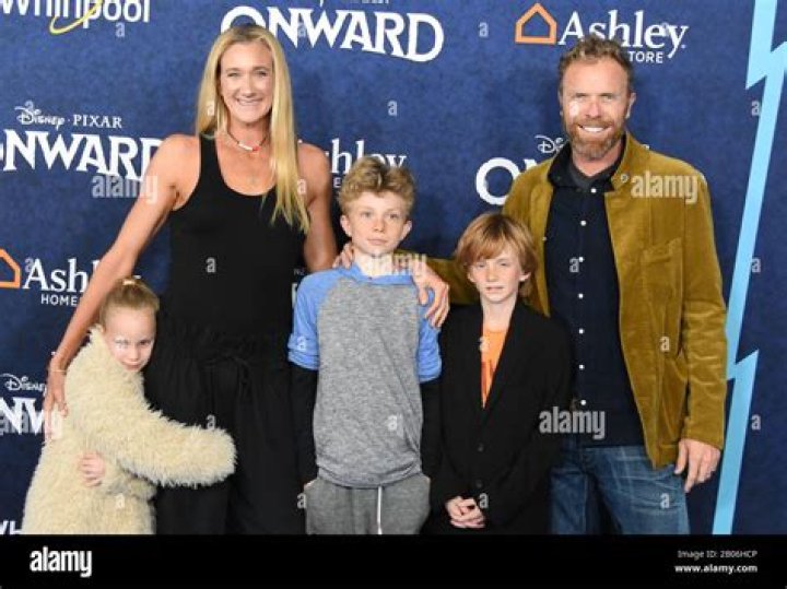 Kerri Walsh Jennings Husband Casey Jennings And Their Three Kids