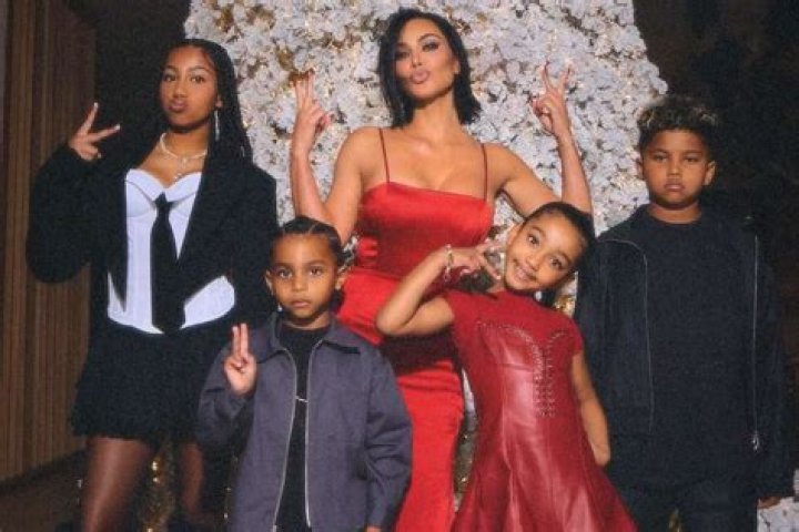 Kim Kardashian & her family are filming & posting #blessed selfies in Thailand