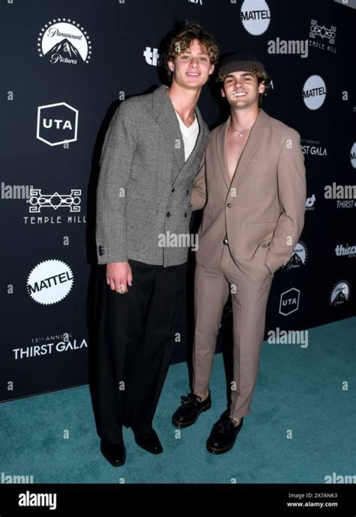 Landon Boyce - Trivia, Family, Bio