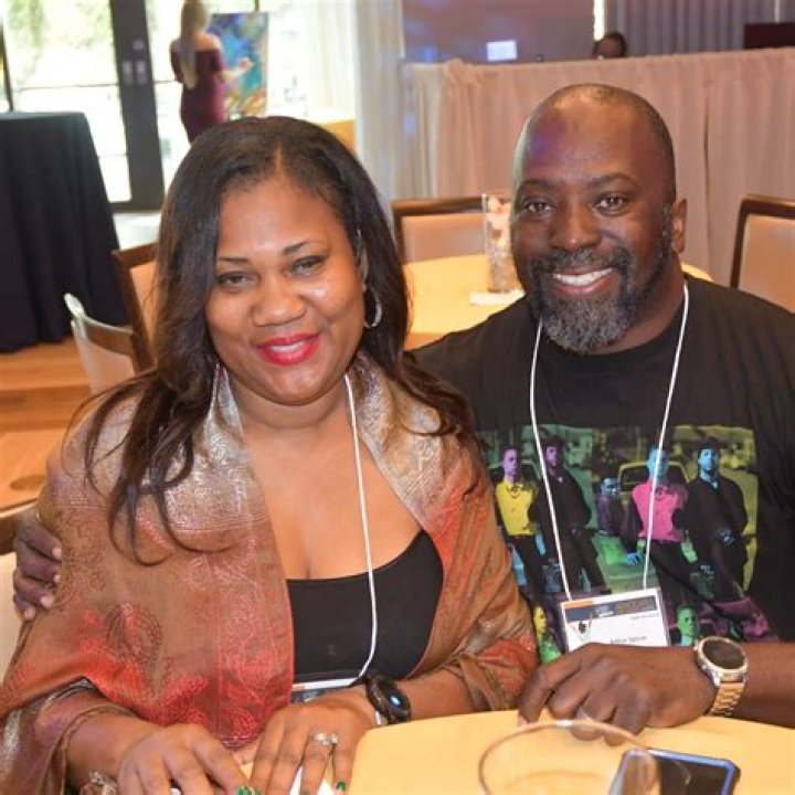 
Lavern Spicer Height, Weight, Net Worth, Age, Wiki, Who, Instagram, Biography 