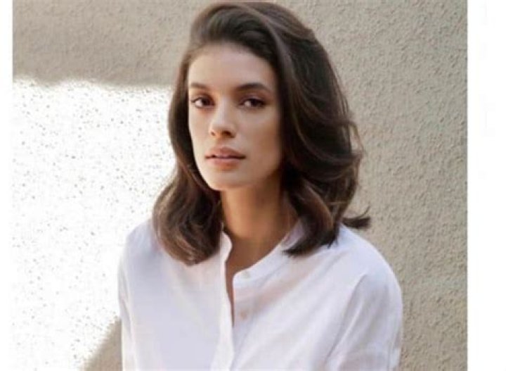 Laysla De Oliveira Bio (Wiki) 