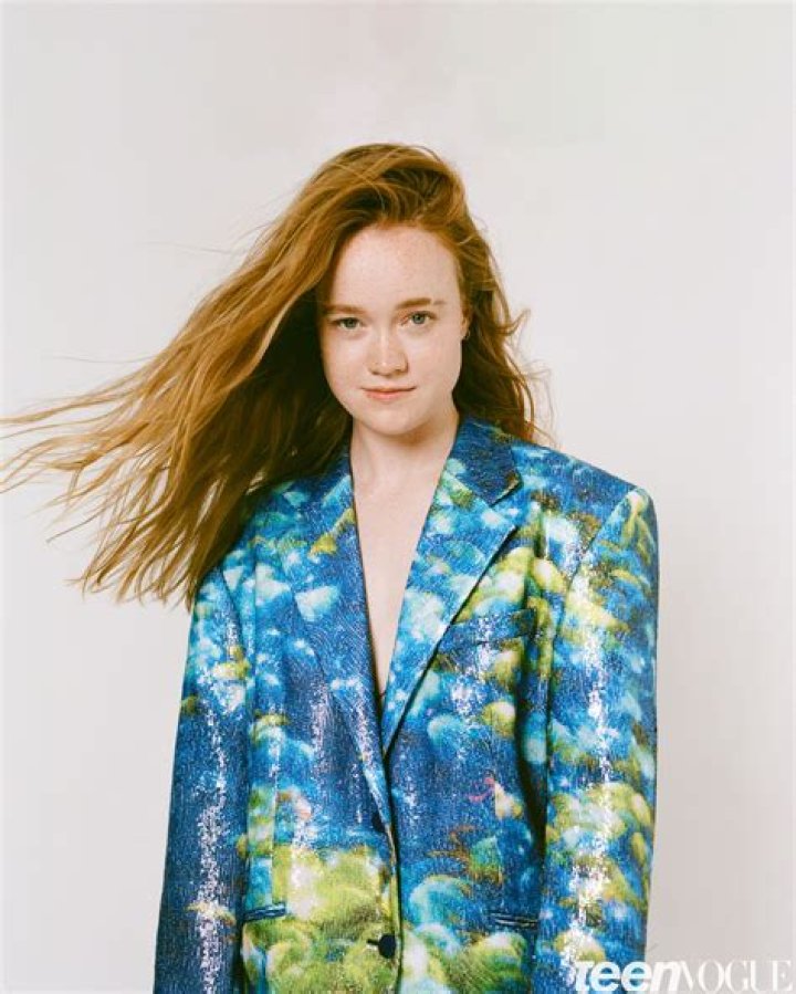 Liv Hewson Bio (Wiki) 