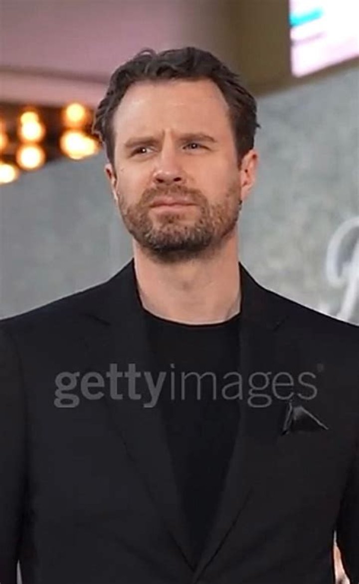 Luke Mably Bio (Wiki) 