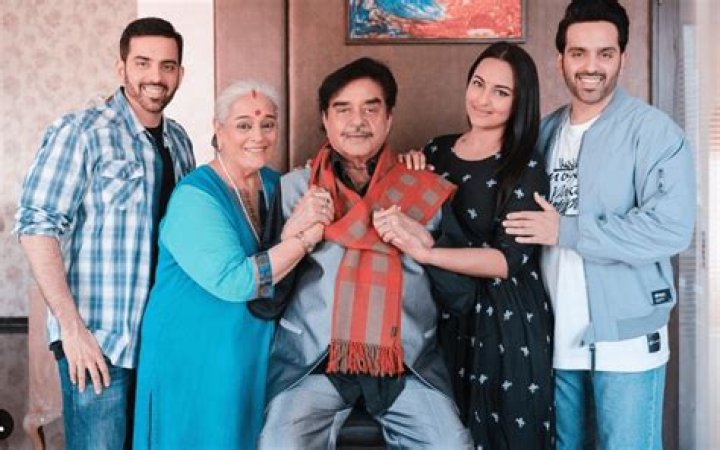 Luv Sinha - Age, Family, Bio