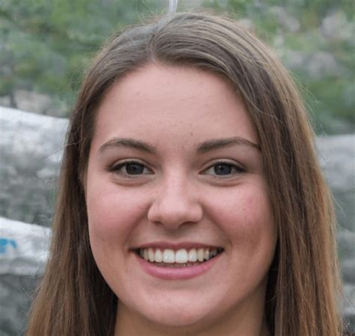 Maddie Howard - Age, Family, Bio